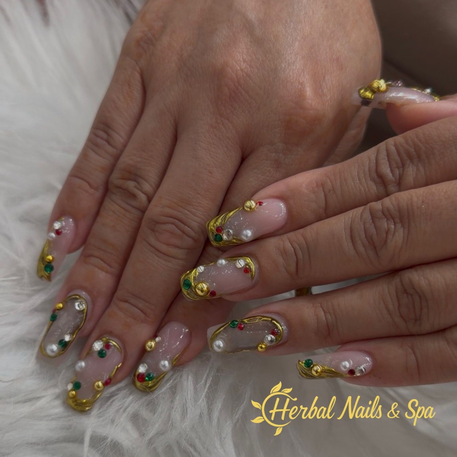 Herbal Nails & Spa